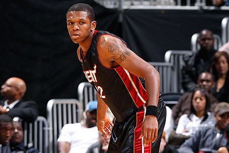 但她背后付 但她背后付